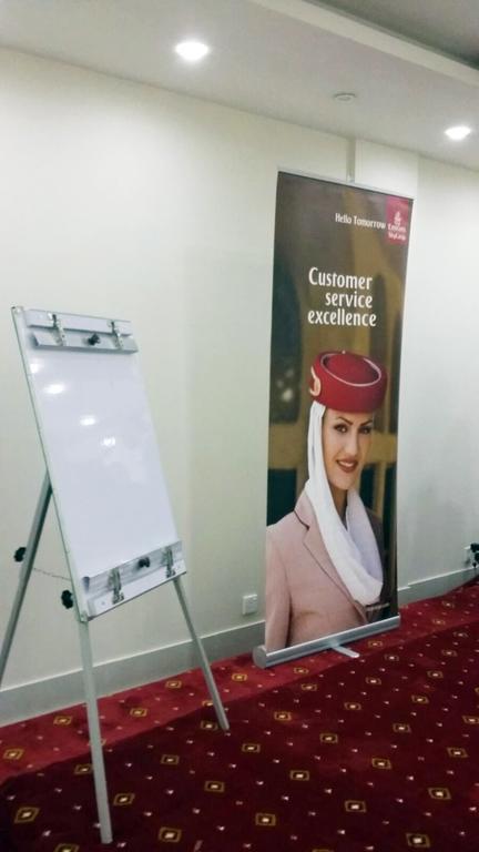 Royaute Luxury Suites And Hotel Gulberg Lahore Buitenkant foto