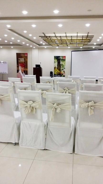 Royaute Luxury Suites And Hotel Gulberg Lahore Buitenkant foto